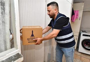 İzmir'de ihtiyaç sahipleri ve emekliler unutulmadı