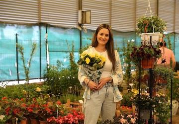 Karşıyaka Çiçek Festivali binlerce doğa tutkununu buluşturdu