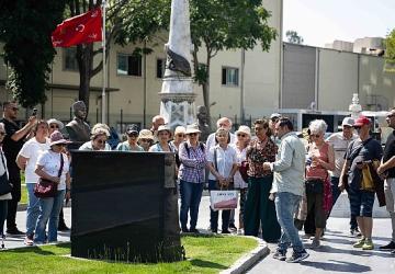 Bornova'da çınarlar için tarih ve doğa gezisi