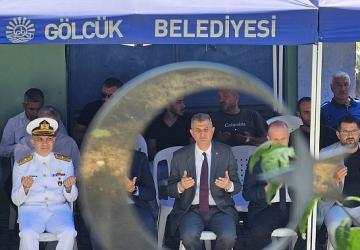 Vali Aktaş Gölcük Huzurevi Sakinleri ile Bayramlaştı