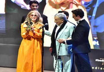 Büyükşehir'e iki tiyatro ödülü birden