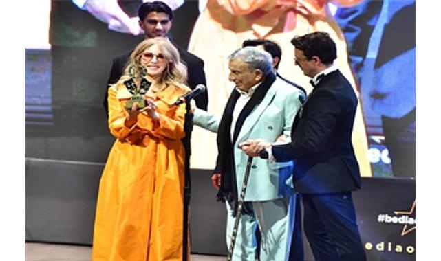 Büyükşehir'e iki tiyatro ödülü birden