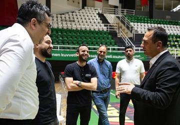 Başkan Eşki'den Göztepe'ye moral ziyareti