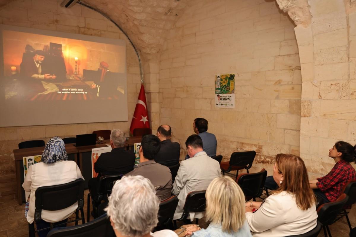 Başkan Gülpınar, Urfa Belgesel Film Festivali’nde Yerini Aldı Başkan Gülpınar, Urfa Belgesel Film Festivali’nde Yerini Aldı