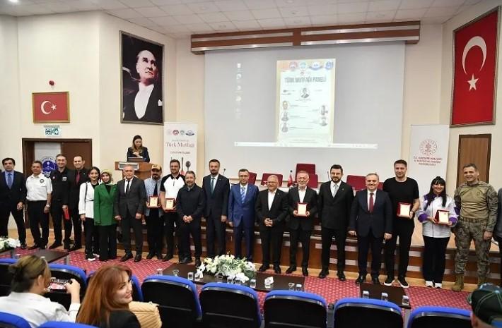 Kayseri'nin Tatları Bir Araya Geldi Kayseri'nin Tatları Bir Araya Geldi