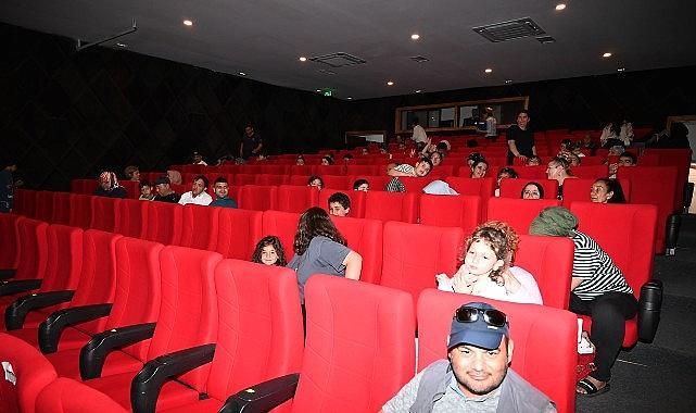 Kemer Belediyesi'nden Engelliler Haftası'na Özel Sinema Etkinliği Kemer Belediyesi'nden Engelliler Haftası'na Özel Sinema Etkinliği