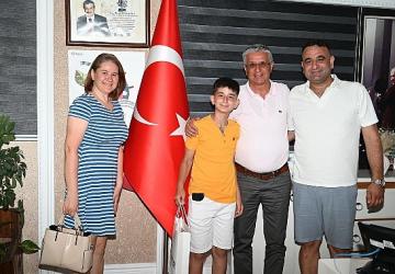 Minik Gögeş, Başkan Topaloğlu ile tanışmaya geldi