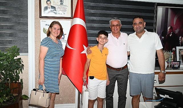 Minik Gögeş, Başkan Topaloğlu ile tanışmaya geldi Minik Gögeş, Başkan Topaloğlu ile tanışmaya geldi