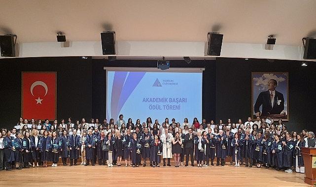 Prof. Dr. Mehmet Durman: “Öğrencinin Başarısını Görünür Kılmak, Sürdürülebilir Öğrenmenin Temeli!" Prof. Dr. Mehmet Durman: “Öğrencinin Başarısını Görünür Kılmak, Sürdürülebilir Öğrenmenin Temeli!"