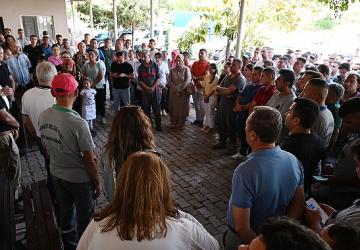 Başkan Topaloğlu belediye personeli ile bayramlaştı