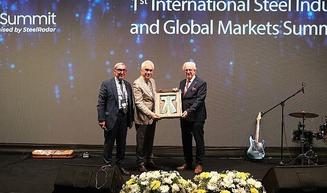 Steel Summit 2025'te demir çelik sektörünün geleceği masaya yatırıldı. Steel Summit 2025'te demir çelik sektörünün geleceği masaya yatırıldı.