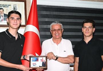 Gençlik Meclisi'nden Başkan Topaloğlu'na ziyaret