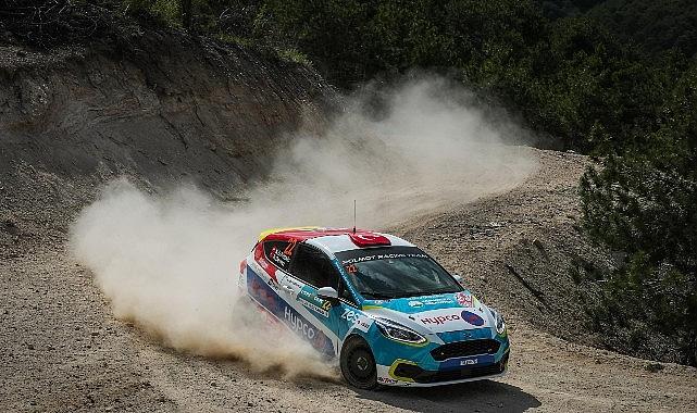 Dünyadaki ilk ve tek engelli kadın ralli pilotundan çifte podyum Dünyadaki ilk ve tek engelli kadın ralli pilotundan çifte podyum