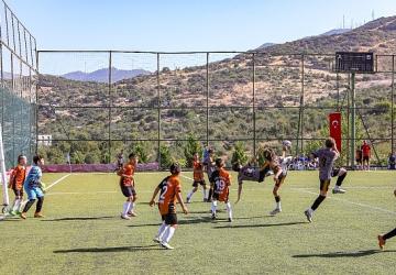Bayraklı'da anlamlı turnuva: 'Ferdi Zeyrek' U-12 Cup futbol turnuvası başlıyor!