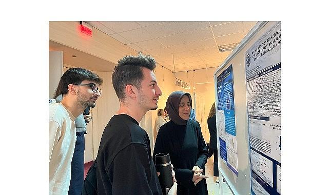 EÜ Fen Fakültesinde “1. Öğrenci Bilim Proje Şenliği" EÜ Fen Fakültesinde “1. Öğrenci Bilim Proje Şenliği"