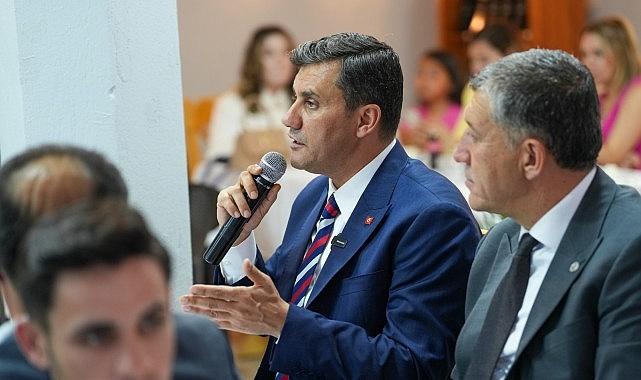 Başkan Zeyrek Köprübaşı'nda Muhtarlarla Buluştu Başkan Zeyrek Köprübaşı'nda Muhtarlarla Buluştu