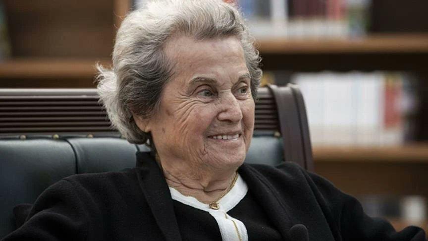 ‘Mona Roza’nın ilhamı Muazzez Akkaya hayatını kaybetti ‘Mona Roza’nın ilhamı Muazzez Akkaya hayatını kaybetti