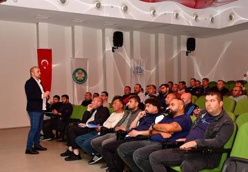 Büyükşehir Çalışanlarına Vektörlerle Mücadele Eğitimi