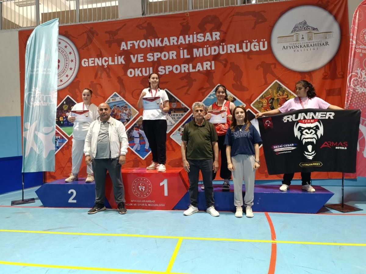 Besnili sporcular Afyonkarahisar’daki Muaythai Türkiye Şampiyonası’ndan 2 madalya ile döndü Besnili sporcular Afyonkarahisar’daki Muaythai Türkiye Şampiyonası’ndan 2 madalya ile döndü