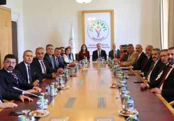 15 Baro Başkanından DEM Parti’ye süreç desteği: ‘Barış süreci demokratik çözümün anahtarıdır’