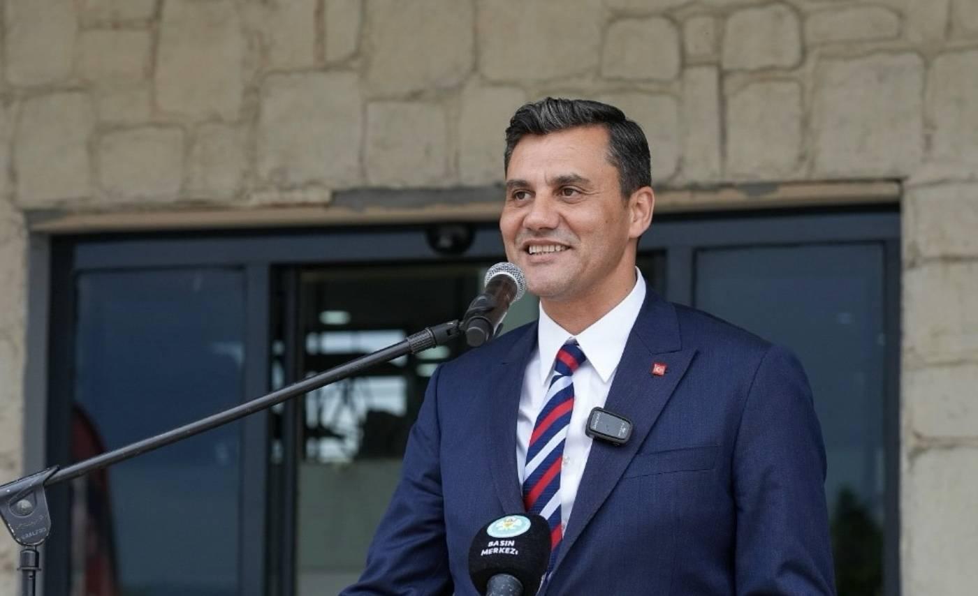 Ferdi Zeyrek ECMO Cihazı Olsa Yaşar Mıydı? Ferdi Zeyrek ECMO Cihazı Olsa Yaşar Mıydı?