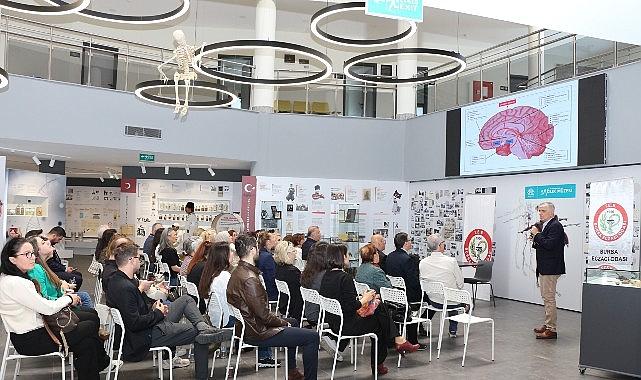 Nilüfer'de eczacılığın toplum sağlığındaki önemi konuşuldu Nilüfer'de eczacılığın toplum sağlığındaki önemi konuşuldu