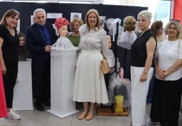 İZMEK Kursiyerlerinden Göz Kamaştıran Defile ve Sergi
