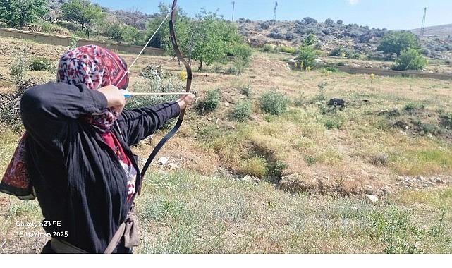 Nevşehirli Geleneksel Okçular Niğdeden Dereceler İle Döndü Nevşehirli Geleneksel Okçular Niğdeden Dereceler İle Döndü