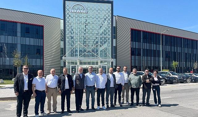 Köklü dostların buluşmasına “yolcu taşımacılığında sürdürülebilirlik" damga vurdu Köklü dostların buluşmasına “yolcu taşımacılığında sürdürülebilirlik" damga vurdu