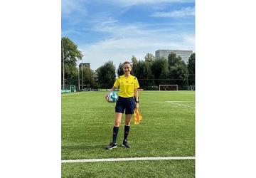 FIFA kokartlı kadın hakem Türkiye'de bir ilke imza attı!