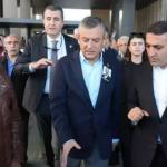 Özgür Özel’den emniyete sert tepki: 'Parçası değilse, emri parçası olandan almıştır'