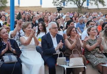 “Düşten Düşünceye Zamansız Kadınlar" Gösterimi Burhaniye'de Gerçekleştirildi