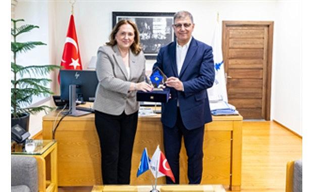 İzmir ile Kosova arasında güç birliği İzmir ile Kosova arasında güç birliği