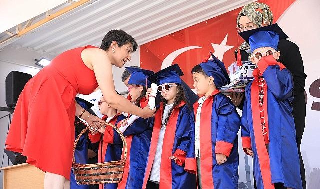 Çocuk Gelişim Merkezleri'nde Mezuniyet Coşkusu Çocuk Gelişim Merkezleri'nde Mezuniyet Coşkusu