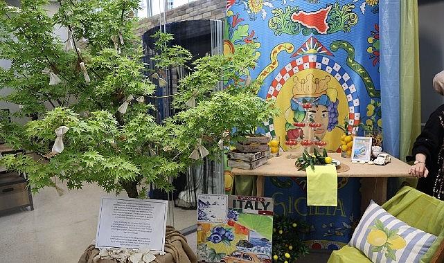 Moda Akademisi'nde "Vitrin Bir Sahne" sergisi açıldı