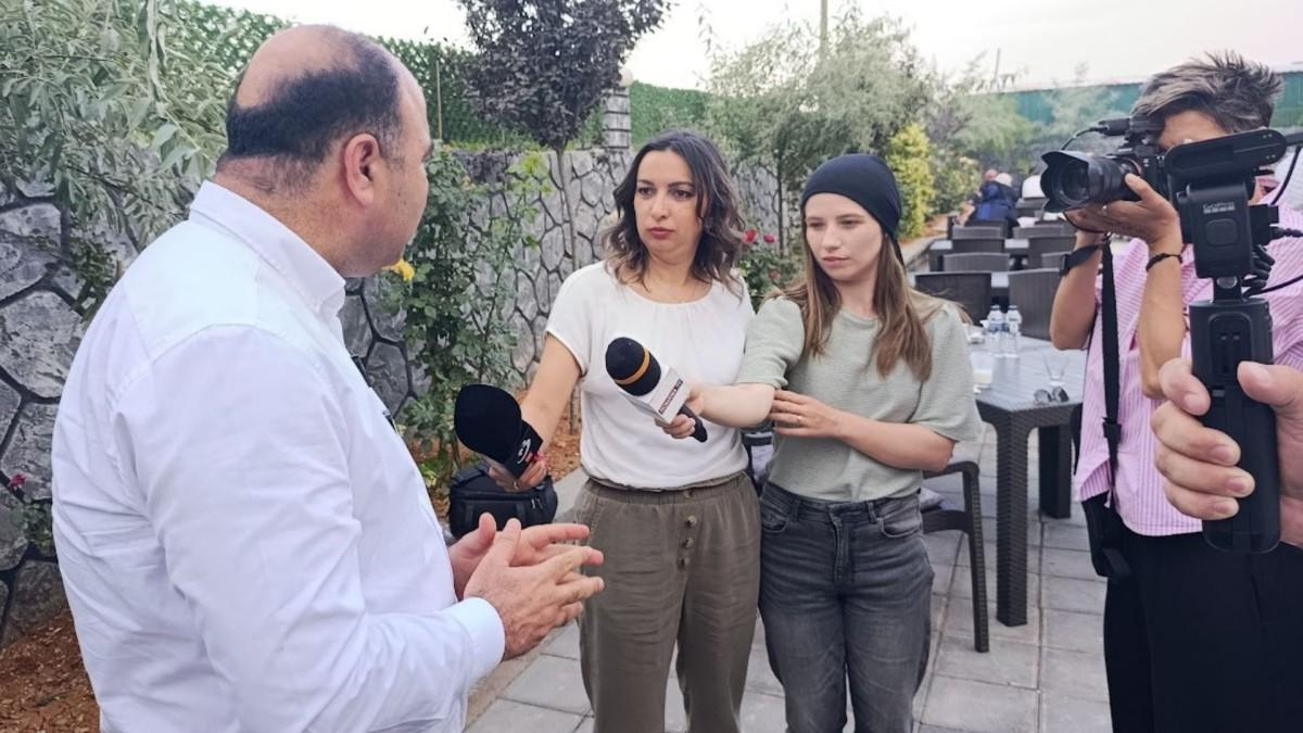 Başkan Nihat Çiftçi’den Romen turistlere davet: ‘Şanlıurfa’yı görmeye bekliyoruz’ Başkan Nihat Çiftçi’den Romen turistlere davet: ‘Şanlıurfa’yı görmeye bekliyoruz’