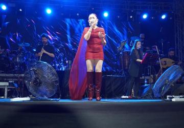 Adıyaman’da Melek Mosso ile 19 Mayıs coşkusu: On binlerce kişi Eğriçay Parkı’nı doldurdu - Videolu Haber