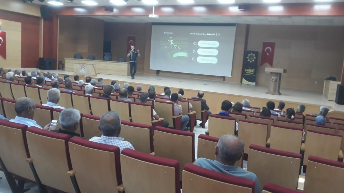 TUBİM’den muhtarlara uyuşturucuyla mücadele eğitimi TUBİM’den muhtarlara uyuşturucuyla mücadele eğitimi
