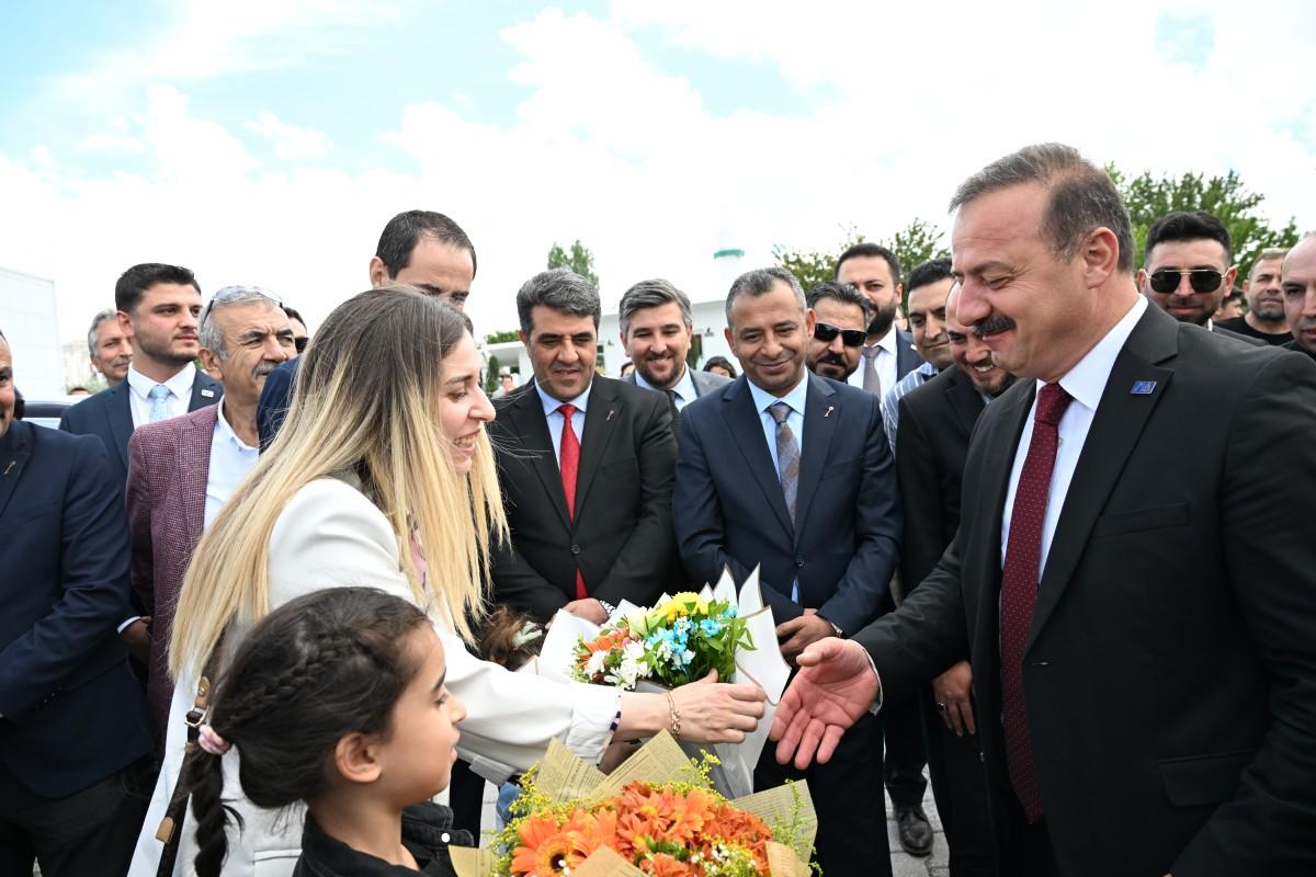 Ağıralioğlu Nevşehir’den seslendi: ‘Siz kimsiniz ki millet sizden korkuyor?’ Ağıralioğlu Nevşehir’den seslendi: ‘Siz kimsiniz ki millet sizden korkuyor?’