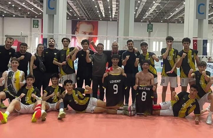 Konya Büyükşehir Belediyespor Voleybol’da Çeyrek Finale Yükseldi Konya Büyükşehir Belediyespor Voleybol’da Çeyrek Finale Yükseldi