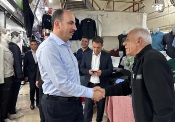 Başkan Altay, Bayram Alışverişi Yapanlarla Bir Araya Geldi