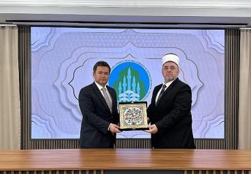 Başkan Aydın'dan Kosova'da ziyaretler