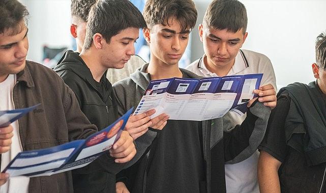 İstanbul 2. Tesisat Sektörü Öğrenci Buluşması DemirDöküm Sponsorluğunda Gerçekleşti İstanbul 2. Tesisat Sektörü Öğrenci Buluşması DemirDöküm Sponsorluğunda Gerçekleşti