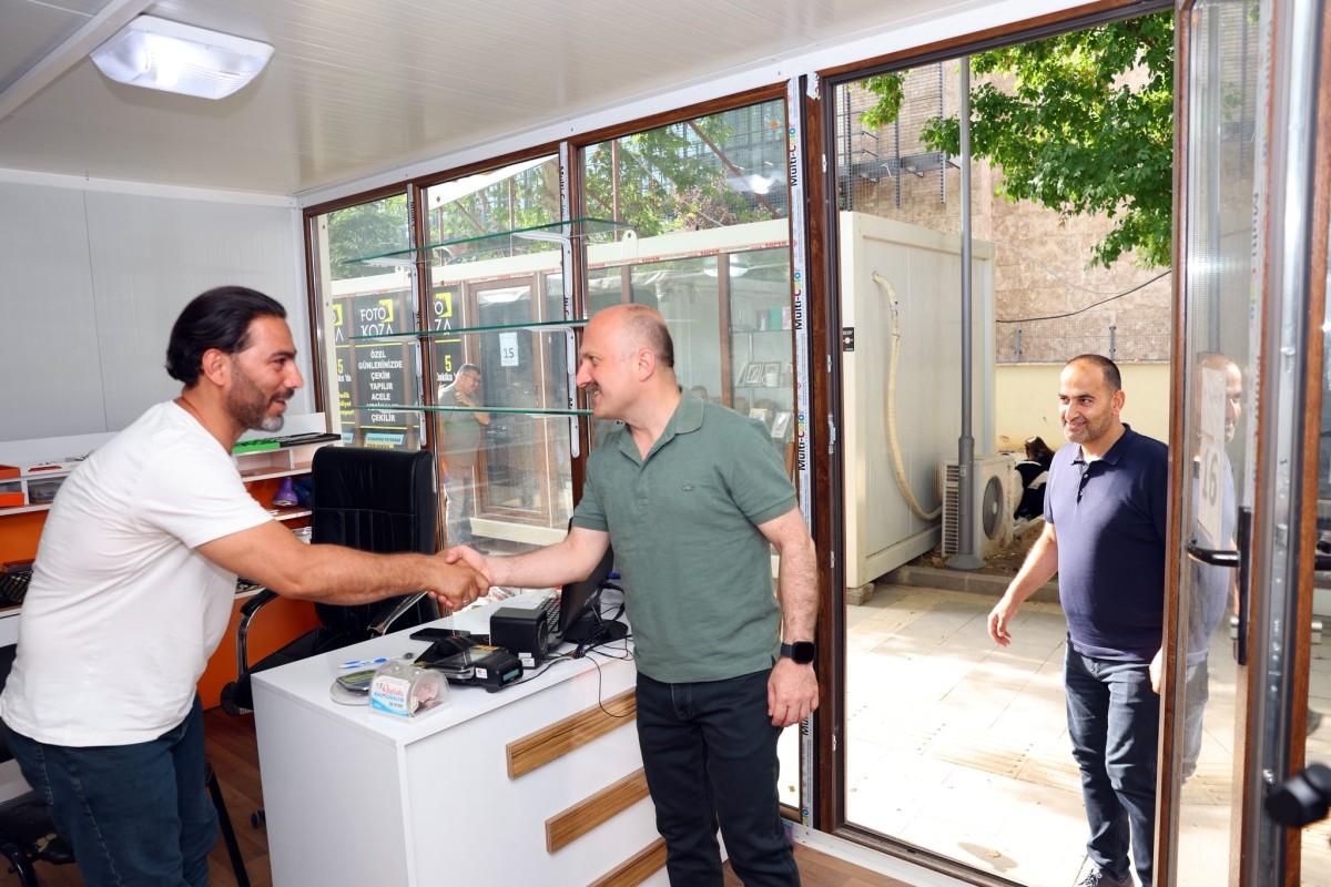Vali Varol’dan esnaf ziyareti Vali Varol’dan esnaf ziyareti