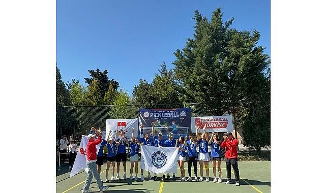 Ege Üniversitesi Pickleball Takımı Türkiye şampiyonu oldu Ege Üniversitesi Pickleball Takımı Türkiye şampiyonu oldu