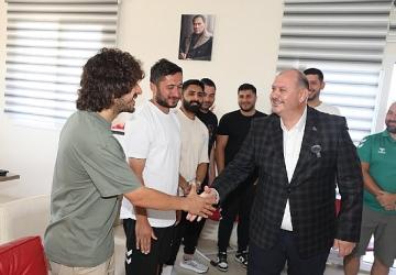 Başkan Çiçek'ten Bayram Kutlaması