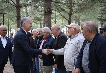 Yunus Emre Mahallesi Sordu Başkan Alper Taban Cevapladı