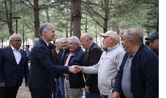 Yunus Emre Mahallesi Sordu Başkan Alper Taban Cevapladı Yunus Emre Mahallesi Sordu Başkan Alper Taban Cevapladı