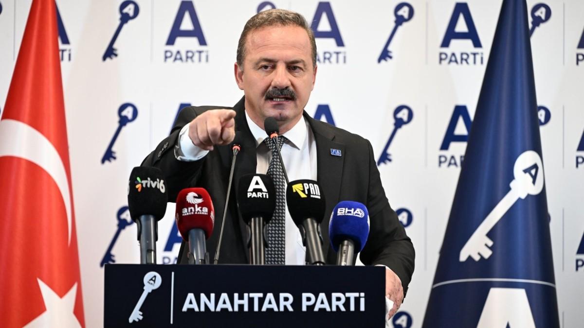 Ağıralioğlu'ndan 'Terörsüz Türkiye' için referandum çağrısı Ağıralioğlu'ndan 'Terörsüz Türkiye' için referandum çağrısı