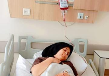 19 yaşındaki depremzede genç kız Sevda Maraşlıoğlu'nun ilik nakli için 60 bin TL'ye ihtiyacı var